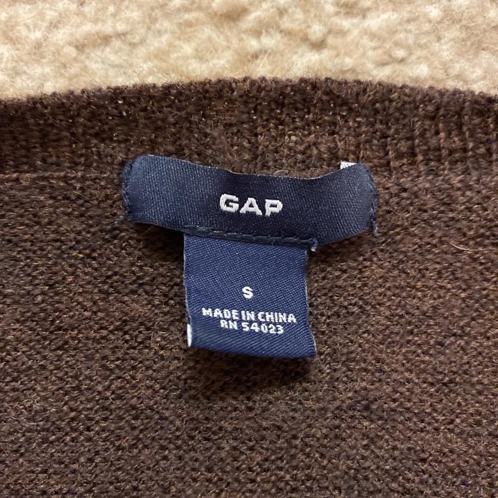 Gap Sweater - Picture 2 of 4
